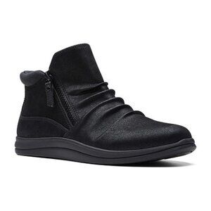 Clarks Women's Breeze Range Ruched Ankle Booties 7.5